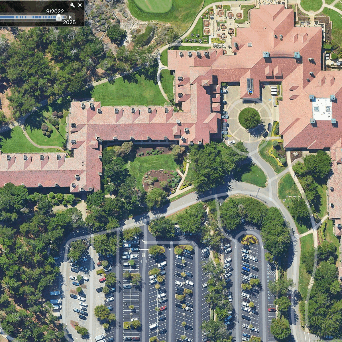 Aerial-view-commercial-building-roof